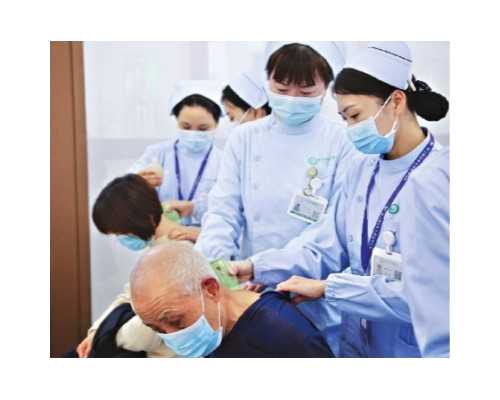 广州代生代怀,要做试管婴儿，月经13天了，内膜才6，一直吃补佳乐一天三颗，